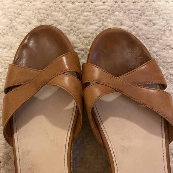 Prada slides - Picture 2 of 12